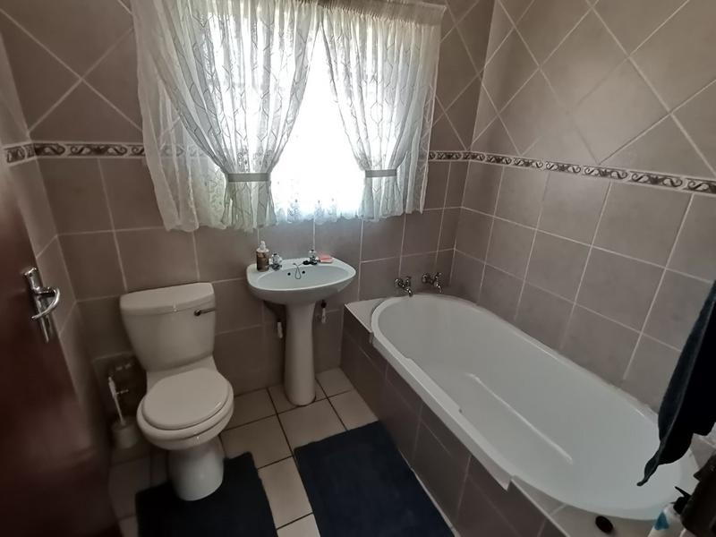 4 Bedroom Property for Sale in Vaalpark Free State